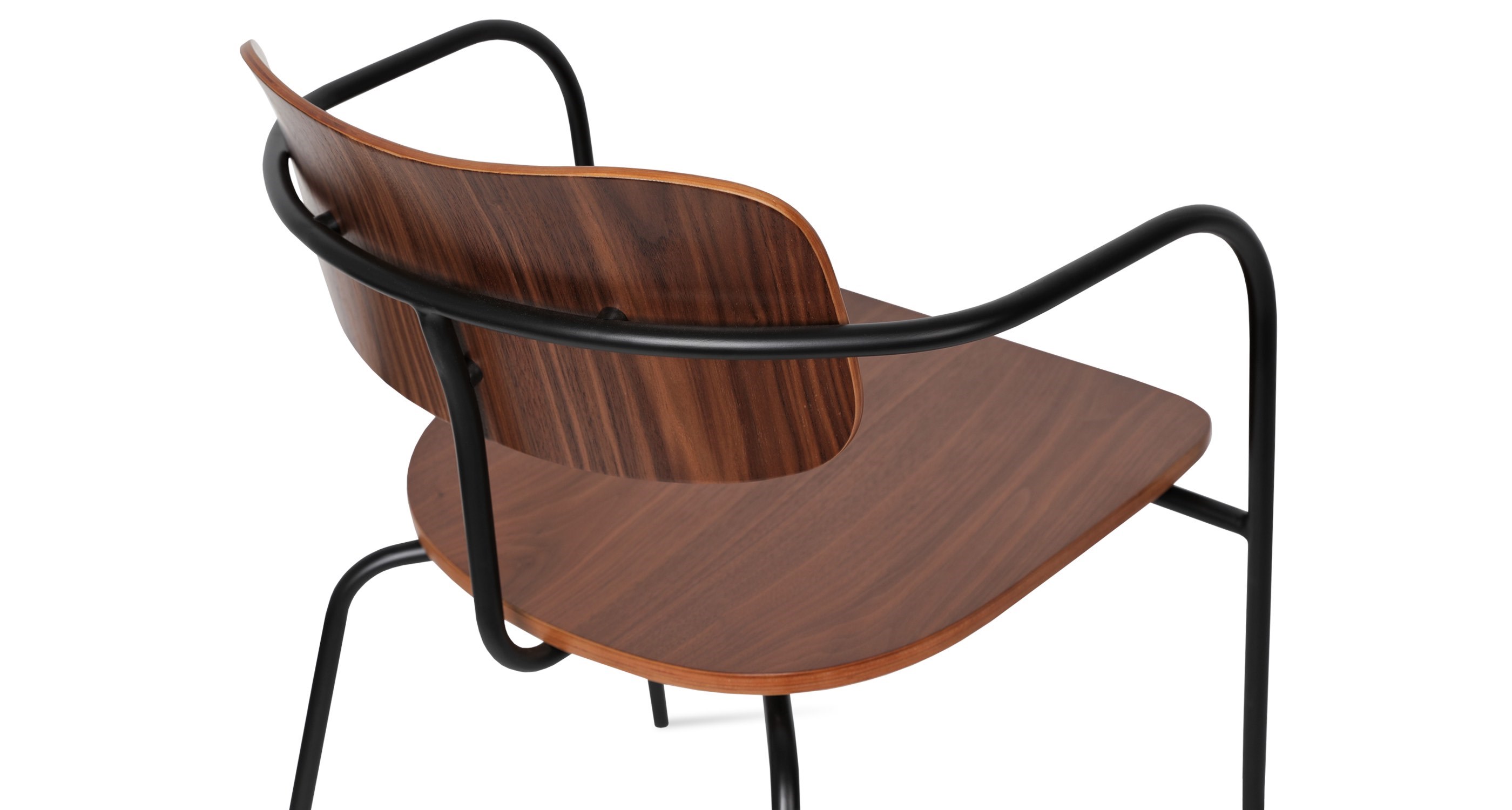Academy Close Up Walnut